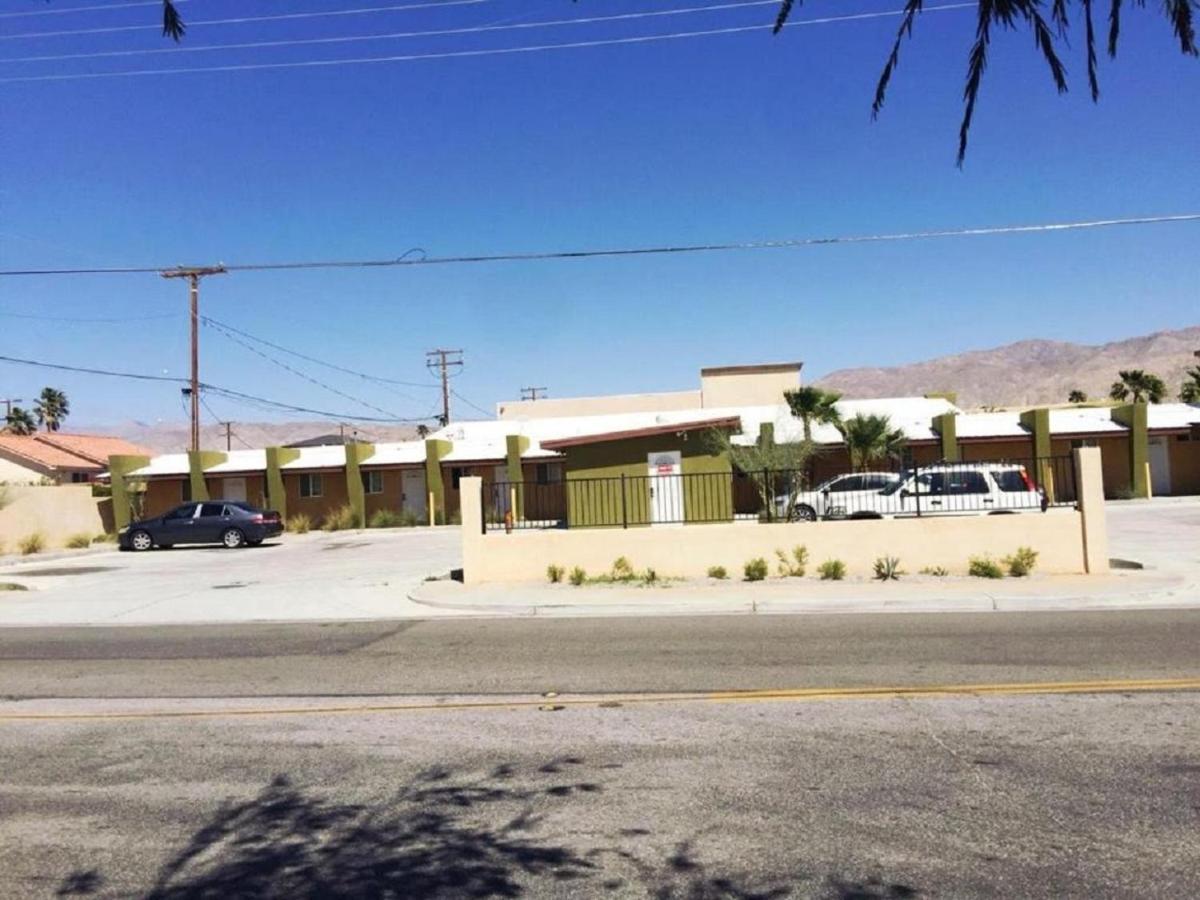 Europa Inn & Suites Desert Hot Springs Exterior photo